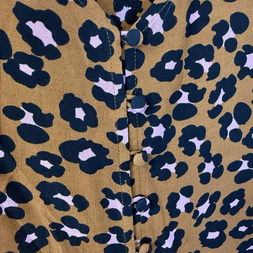 NWT Sanctuary Leopard Print Vneck Button Front‎ Bell Sleeve Blouse Size Large